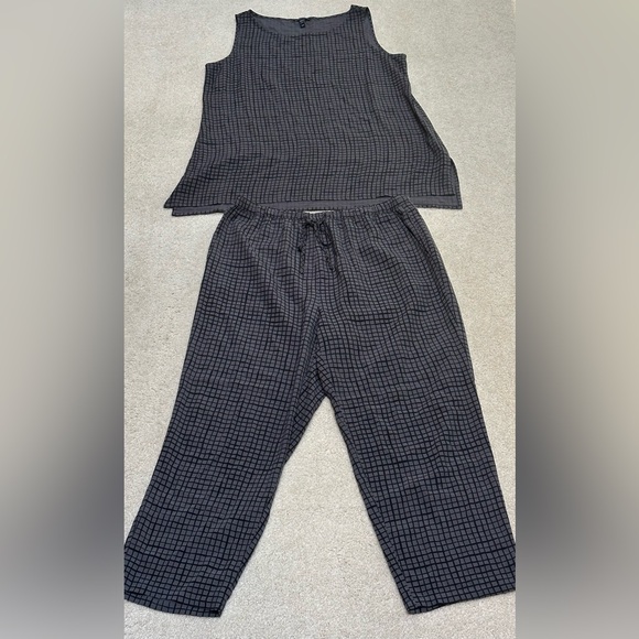 Eileen Fisher Pants - Eileen Fisher SET Black Gray M Top and S/P Pants Grid Pattern